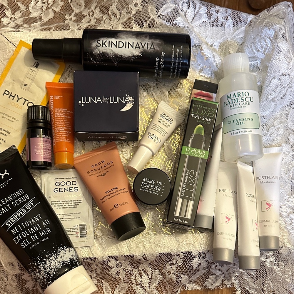 Assorted Cosmetic Bundle